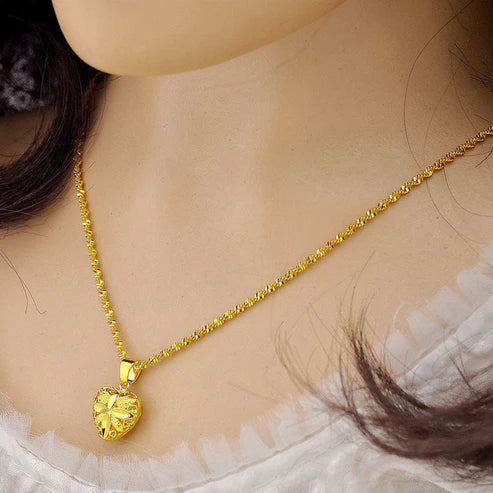 24K Gold Plated Heart Necklace – قلادة مطلية بالذهب 24 قيراط